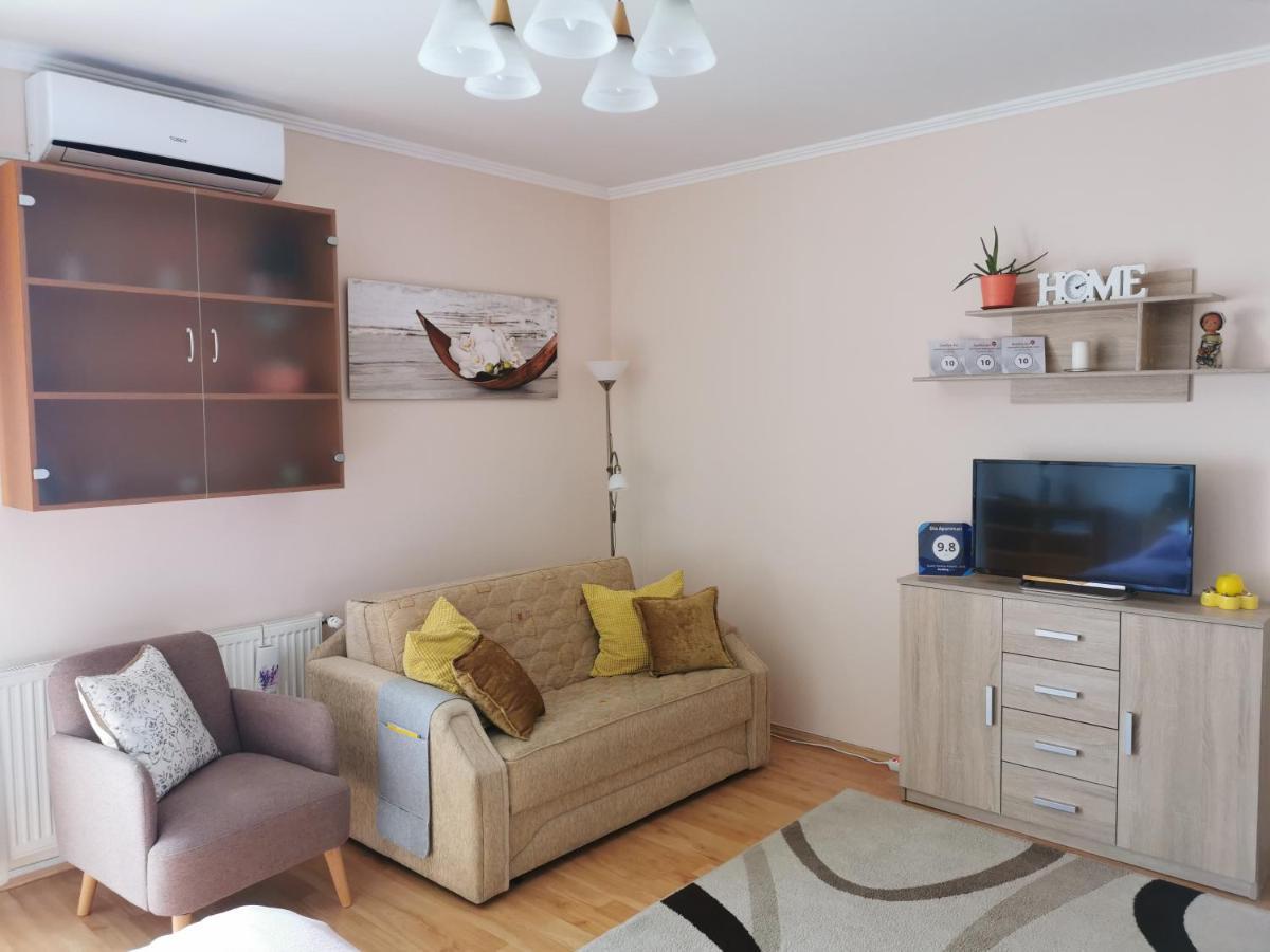 מישקולץ Dia Apartman מראה חיצוני תמונה